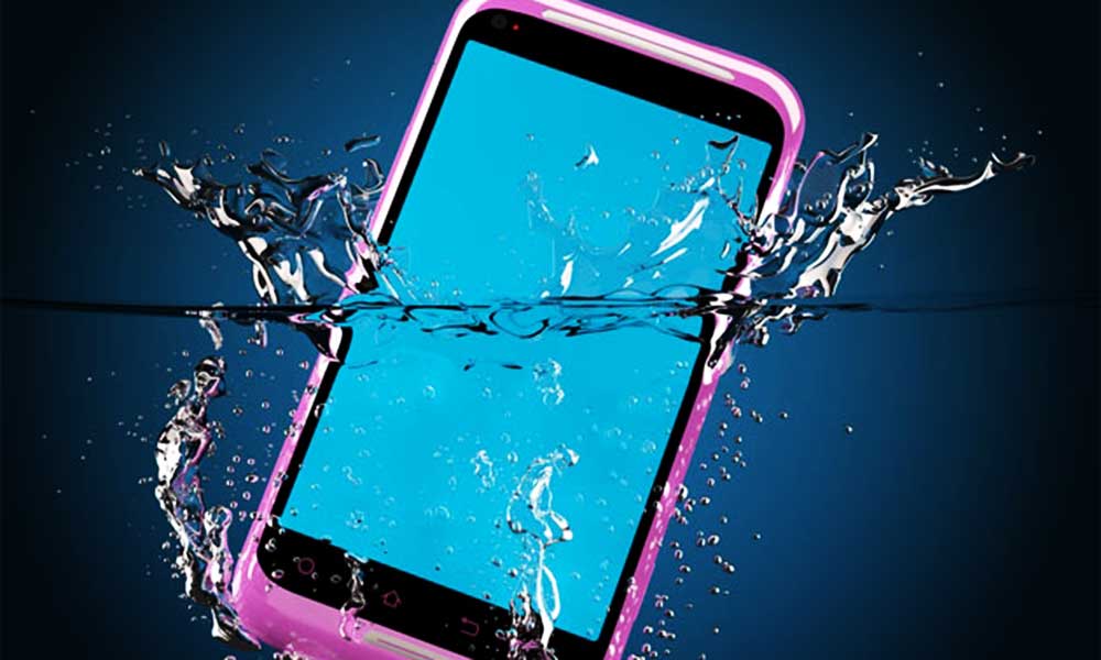 mobile phone in water