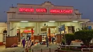 Ambala Cantt : ट्रेनों के निरस्त होने और देरी से यात्रियों को हो रही परेशानी।
