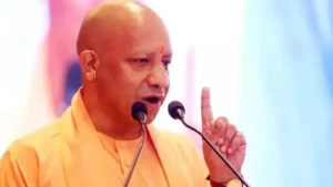 UP: टेक्सटाइल में बांग्लादेश दुनिया भर में छाया…, सीएम योगी बोले-भारत क्यों नहीं बढ़ सका आगे ?