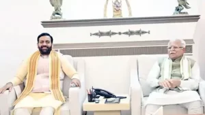 हरियाणा के CM नायब सैनी दिल्ली में: राज्यपाल बंडारू दत्तात्रेय की किताब का किया विमोचन, बोले– फौज ने पहलगाम हमले का दिया करारा जवाब