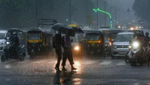 Punjab में बारिश और आंधी से गर्मी से राहत, कई जिलों में ऑरेंज और येलो अलर्ट जारी
