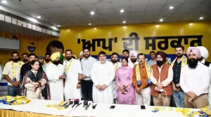 लुधियाना पश्चिम में कांग्रेस को बड़ा झटका, कई दिग्गज नेता Aam Aadmi Party में हुए शामिल