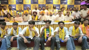 Ludhiana West में Congress और BJP को बड़ा झटका, सैकड़ों नेता हुए AAP में शामिलCabinet Minister Tarunpreet Singh Sondh ने किया leaders का welcom, कहा – जनता AAP government से खुश है