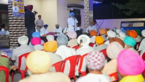 गांव Mugal Chakk में AAP उम्मीदवार Harmeet Sandhu को मिला जबरदस्त Support, लोगों ने कहा – इस बार जीत पक्की