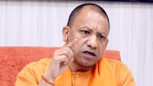 बढ़ती ठंड और कोहरे को लेकर मुख्यमंत्री Yogi Adityanath गंभीर, अधिकारियों को अलर्ट मोड में रहने का निर्देश