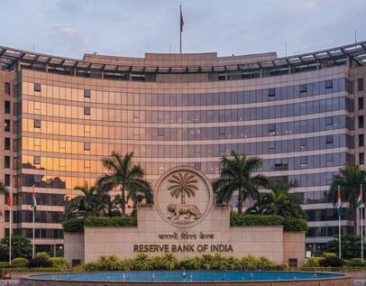RBI का बड़ा फैसला! रेपो रेट 5.25% पर बरकरार, EMI में नहीं होगा इजाफा