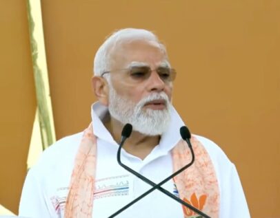 प्रधानमंत्री मोदी ने कोलकाता में अंतरराष्ट्रीय योग दिवस समारोह का किया नेतृत्व, ‘स्वस्थ वृद्धावस्था के लिए योग’ पर दिया जोर