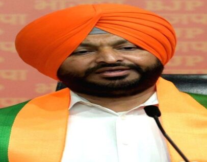पहली बार वोटर बनने वालों के लिए बड़ा बदलाव, अब Form-6 के साथ माता-पिता की SIR जानकारी भी देनी होगी
