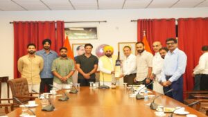 शेर-ए-पंजाब T-20 कप के खिलाड़ियों से मिले मुख्यमंत्री, बोले- खेलों से जुड़कर युवा बनाएंगे पंजाब का नाम रोशन