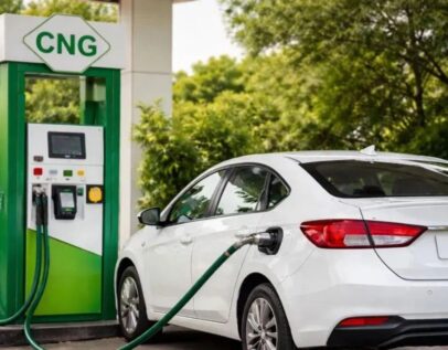 CNG की कीमतों में फिर बढ़ोतरी, दिल्ली-NCR में महंगी हुई गैस