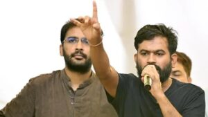 मांगें पूरी नहीं हुईं तो फिर सड़कों पर उतरेगी काकरोच जनता पार्टी, 5 सितंबर को दिल्ली में मार्च