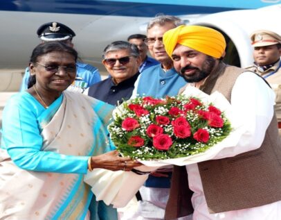 राष्ट्रपति द्रौपदी मुर्मू का चंडीगढ़ पहुंचने पर CM भगवंत मान ने किया स्वागत