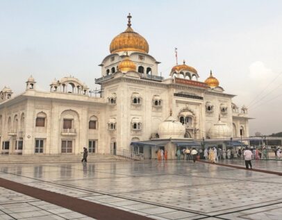 गुरुद्वारा बंगला साहिब के रास्ते को लेकर DSGMC का बड़ा फैसला, वर्दीधारी पुलिसकर्मियों की एंट्री पर रोक