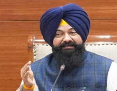कांग्रेस भवन के अंदर दलित कांग्रेसी नेता पर हमला, चरणजीत सिंह चन्नी जवाब दें कि वे दलितों के साथ खड़े हैं या अपने करीबी के साथ: जसवीर सिंह गढ़ी